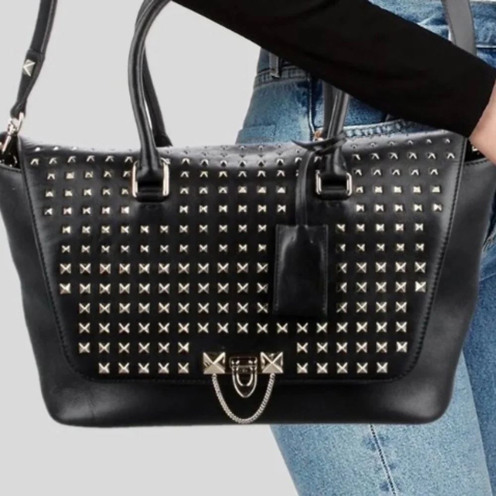 Valentino Garavani Black Leather Studded Crossbody/Shoulder Bag - Picture 2 of 5